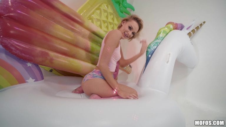 Emma Hix - Mofos Network photo 3